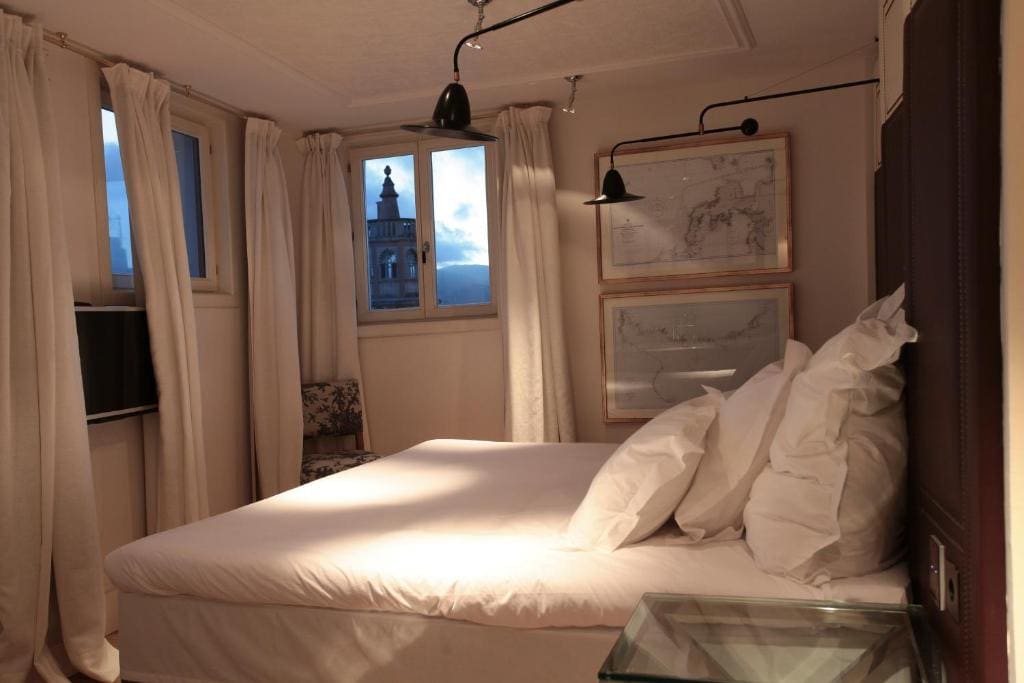 Island Suite room - Image 3