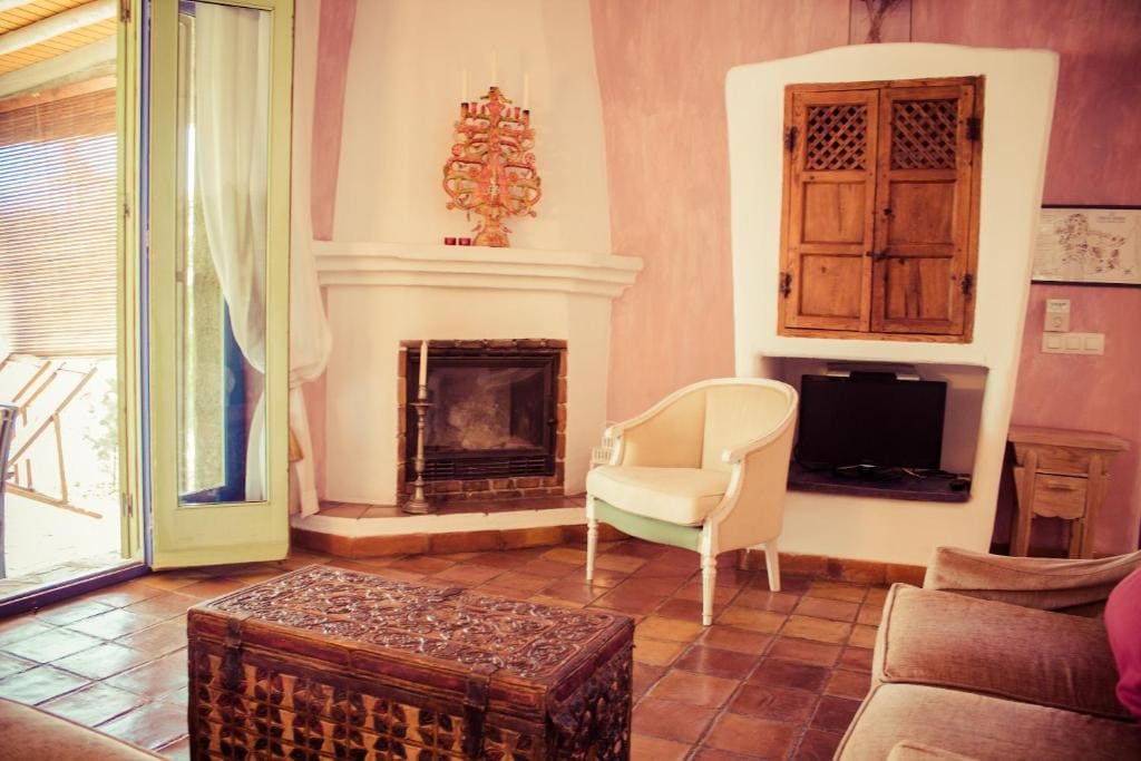 Two-Bedroom Superior Cottage with Two Bathrooms - Cala del Plomo room - Image 2