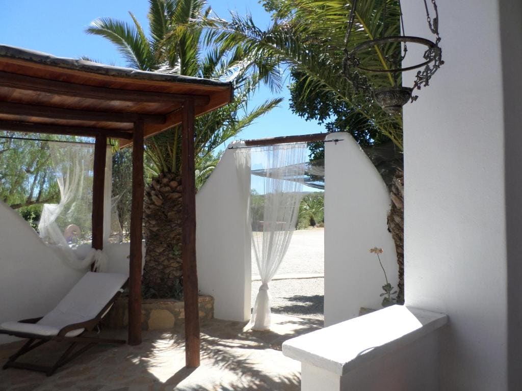Double Room with Patio room - Image 2