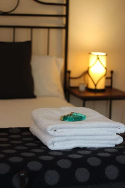 Double or Twin Room with Mountain View room - Image 3
