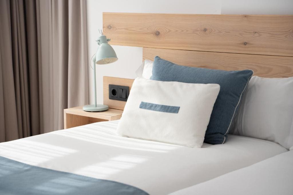 Standard Double with Villa View room - Image 2