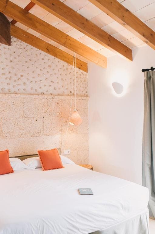 Large Double Room room - Image 2