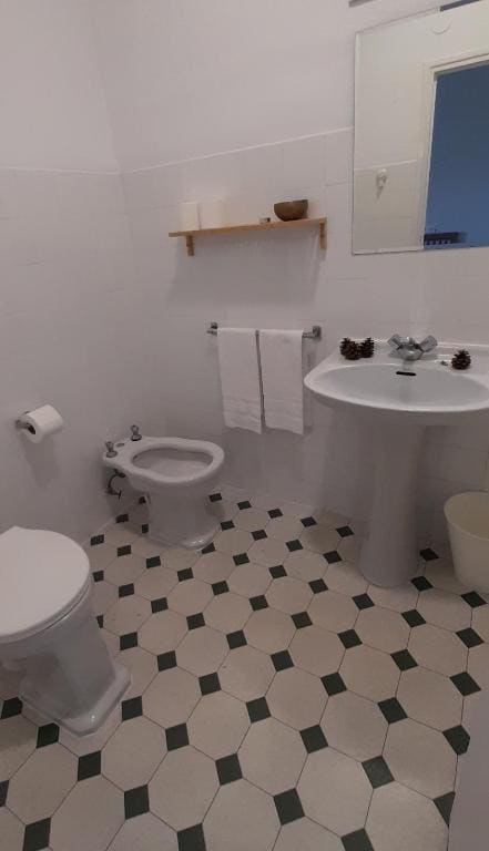 Standard Twin Room with Mountain View room - Image 3