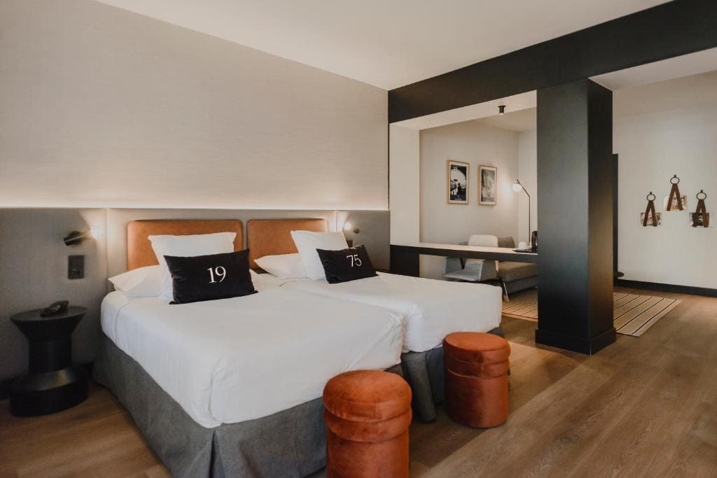 Triple Room (2 Adults + 1 Child) room - Image 3