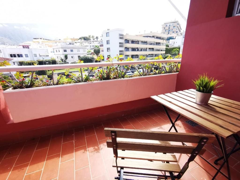 Double Room with Balcony room - Image 1