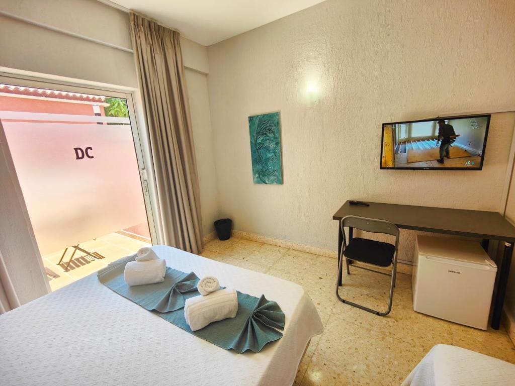 Triple Room with Balcony room - Image 3