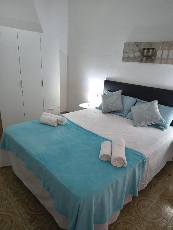 Double Room with Private Bathroom room - Image 3