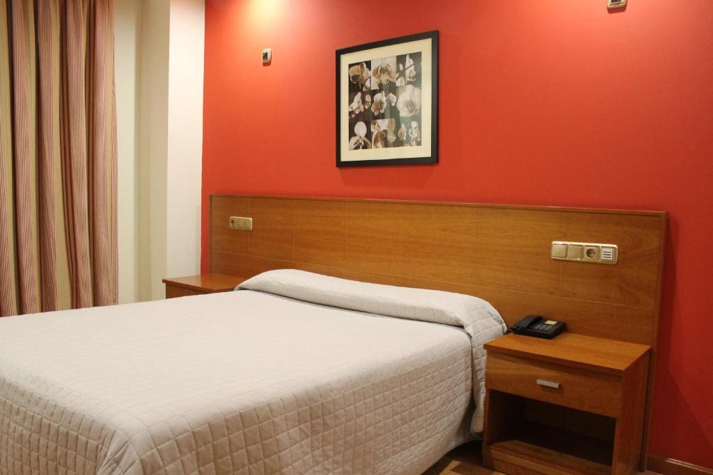 Double or Twin Room room - Image 2
