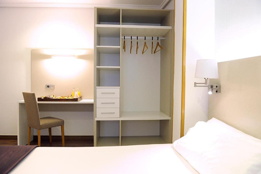 Classic Triple Room room - Image 1