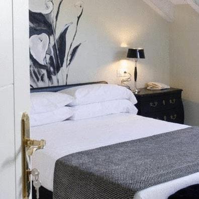 Double or Twin Room room - Image 1