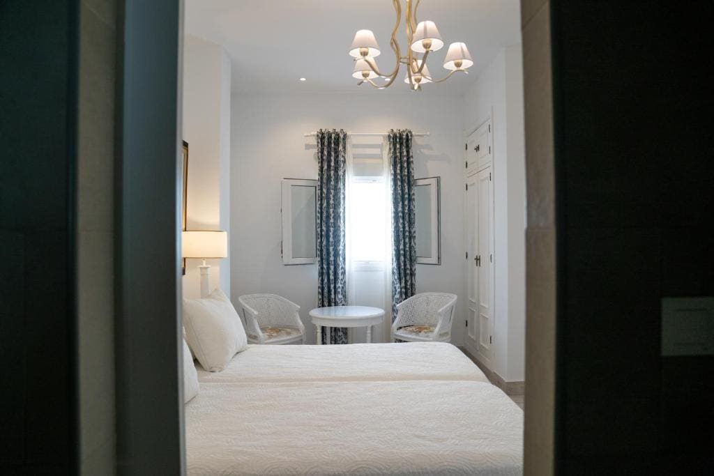 Superior Double Room room - Image 2