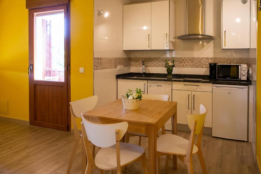 Deluxe Apartment room - Image 2