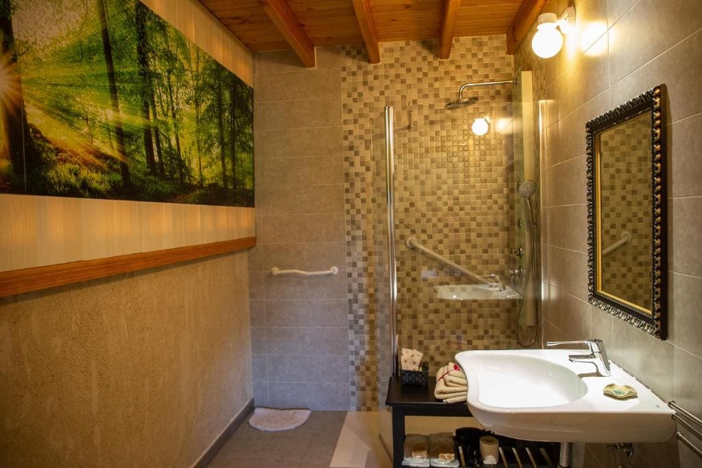 Suite room - Image 3