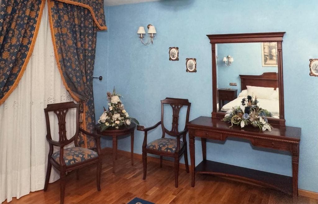 Suite room - Image 2