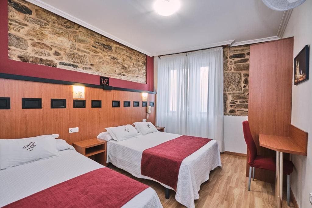 Standard Triple Room room - Image 1