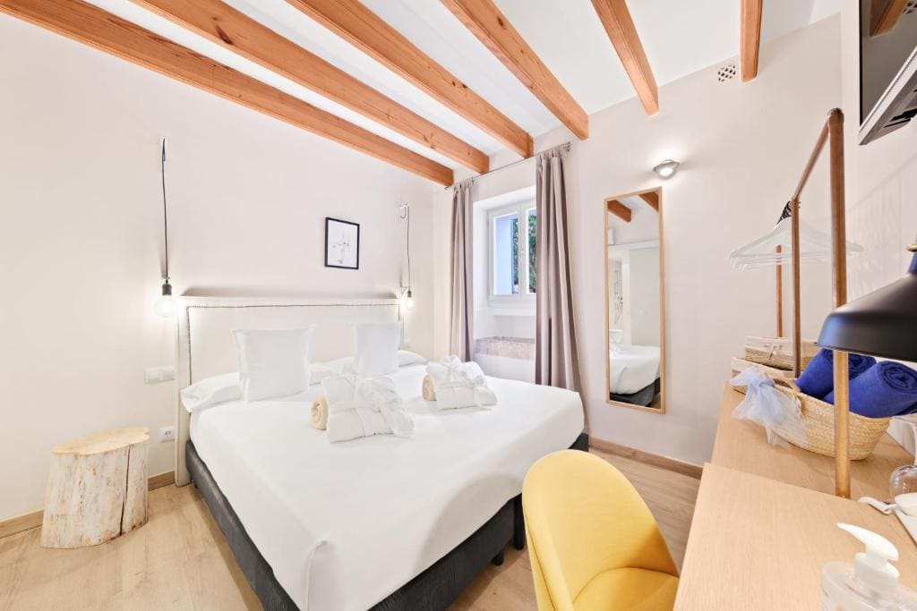 Standard Double Room - Disability Access room - Image 1