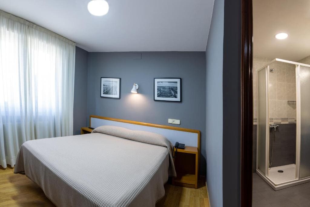 Double Room Single Use room - Image 3
