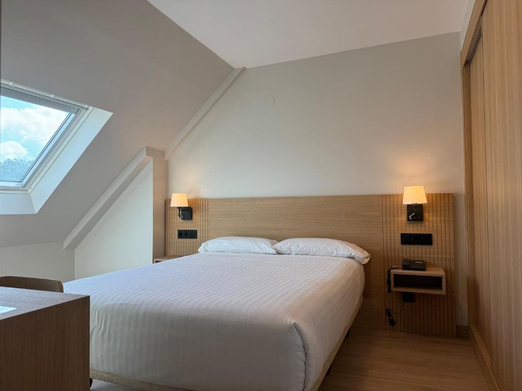 Deluxe Double Room room - Image 2