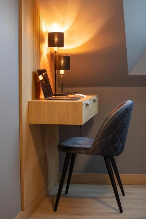 Deluxe Twin Room room - Image 2