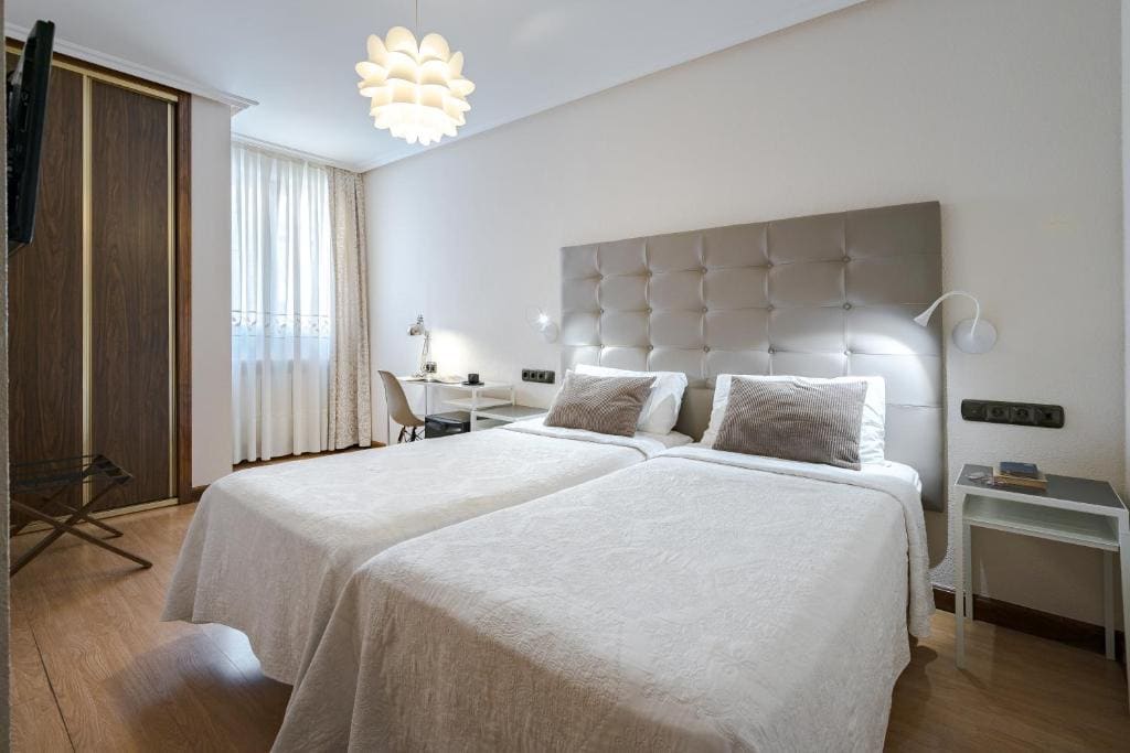 Double or Twin Room room - Image 1