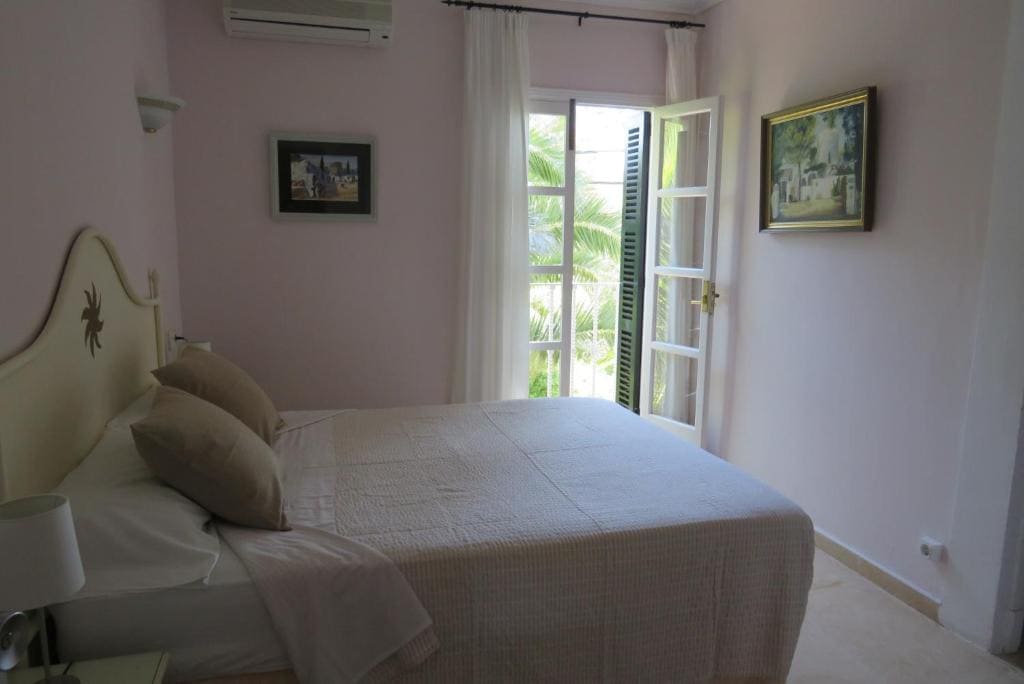 Standard Double or Twin Room room - Image 2