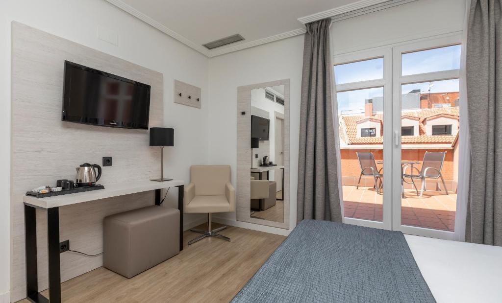 Double or Twin Room with Terrace room - Image 2