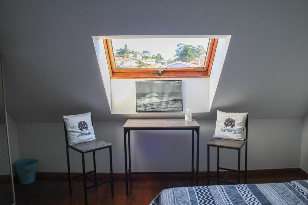 Standard Double Room with Shared Bathroom room - Image 3