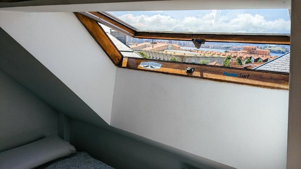 Superior Mixed Dormitory Room room - Image 2