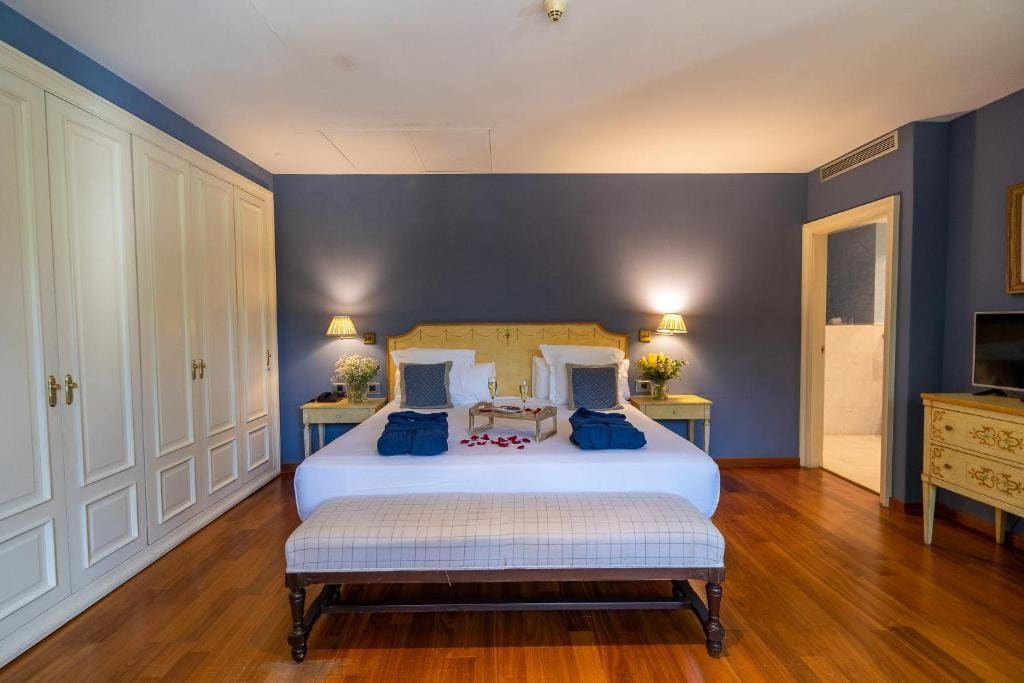 Suite Premium Room room - Image 1