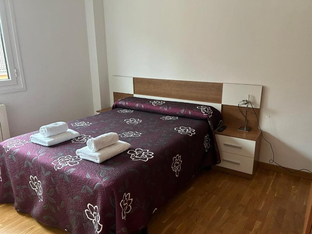 Double Room with Private Bathroom room - Image 2