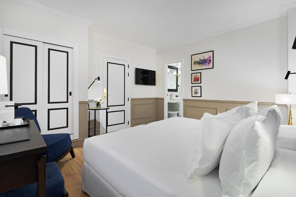 Double or Twin Room room - Image 1