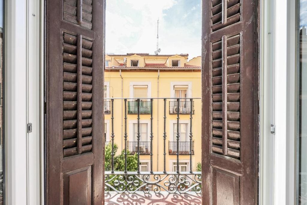Standard Double or Twin Room with Balcony room - Image 1