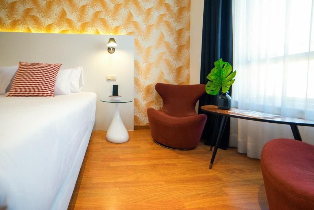 Deluxe Room room - Image 2