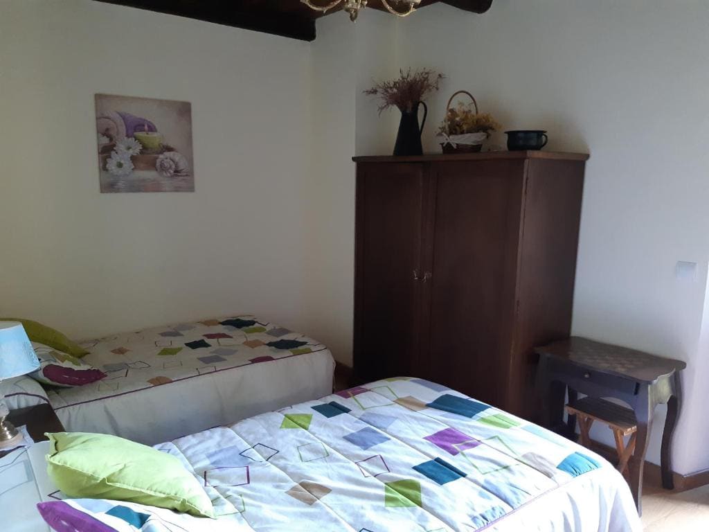 Standard Twin Room with Garden View room - Image 1