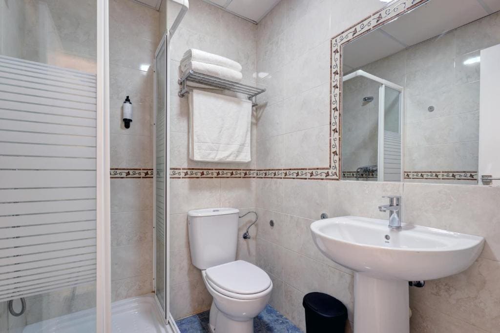 Twin Room room - Image 1