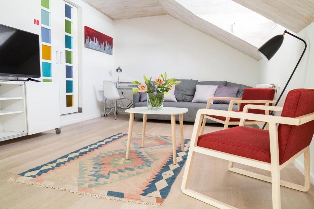 Penthouse apartment in suite, one bedroom and private terrace room - Image 1