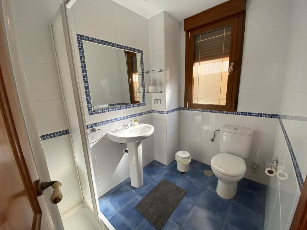 Standard Double Room room - Image 2