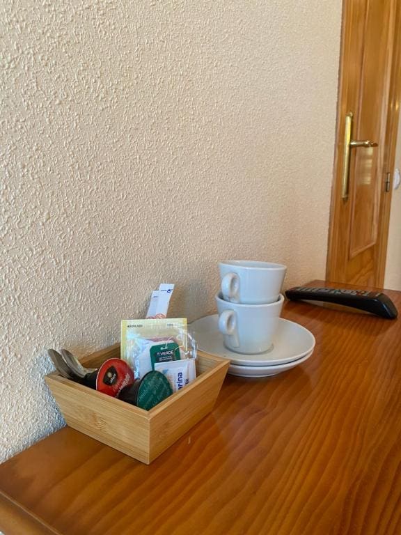 Double Room with Private Bathroom room - Image 3