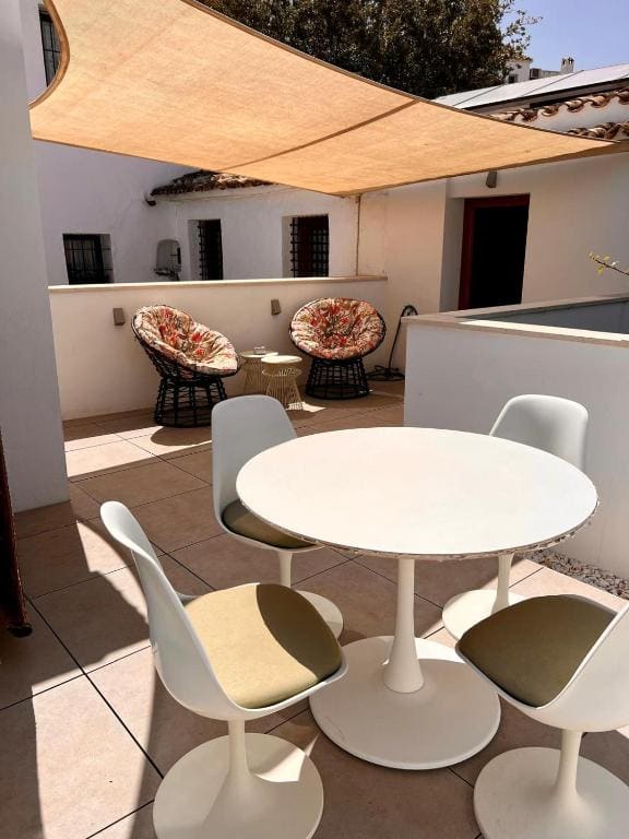 Superior Double Room with Roof Terrace room - Image 3