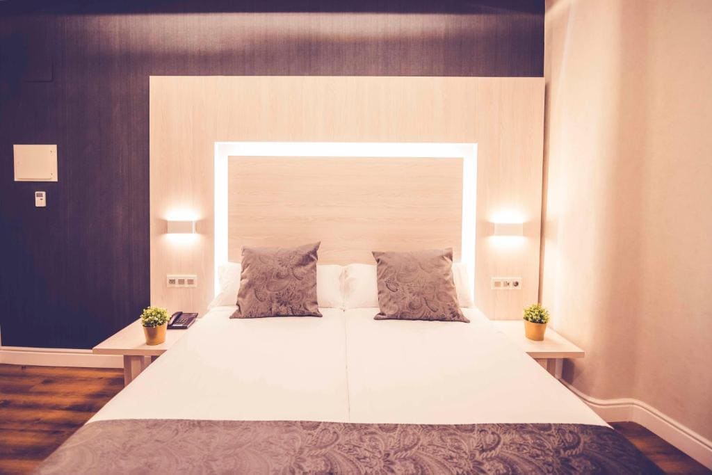 Twin Room room - Image 3