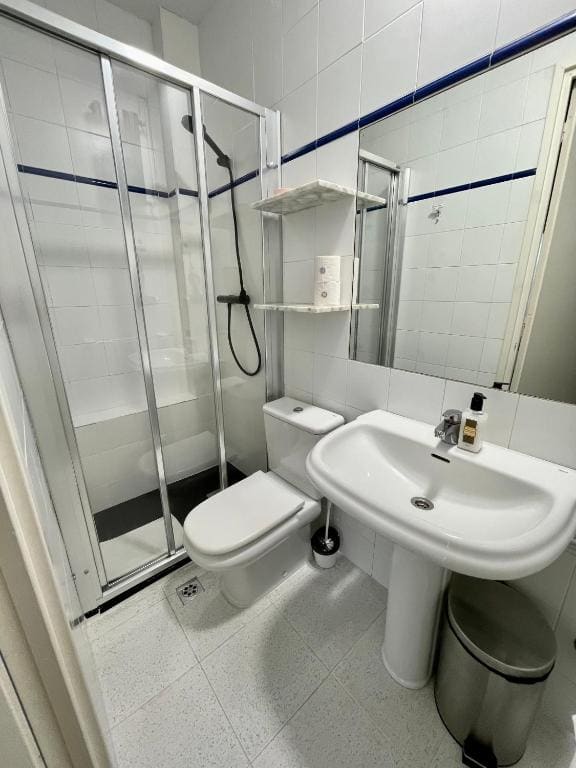 Double Room with Balcony room - Image 1