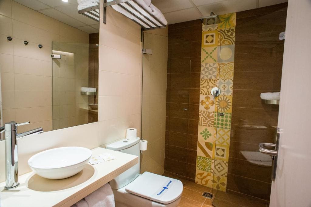 Family Room room - Image 1