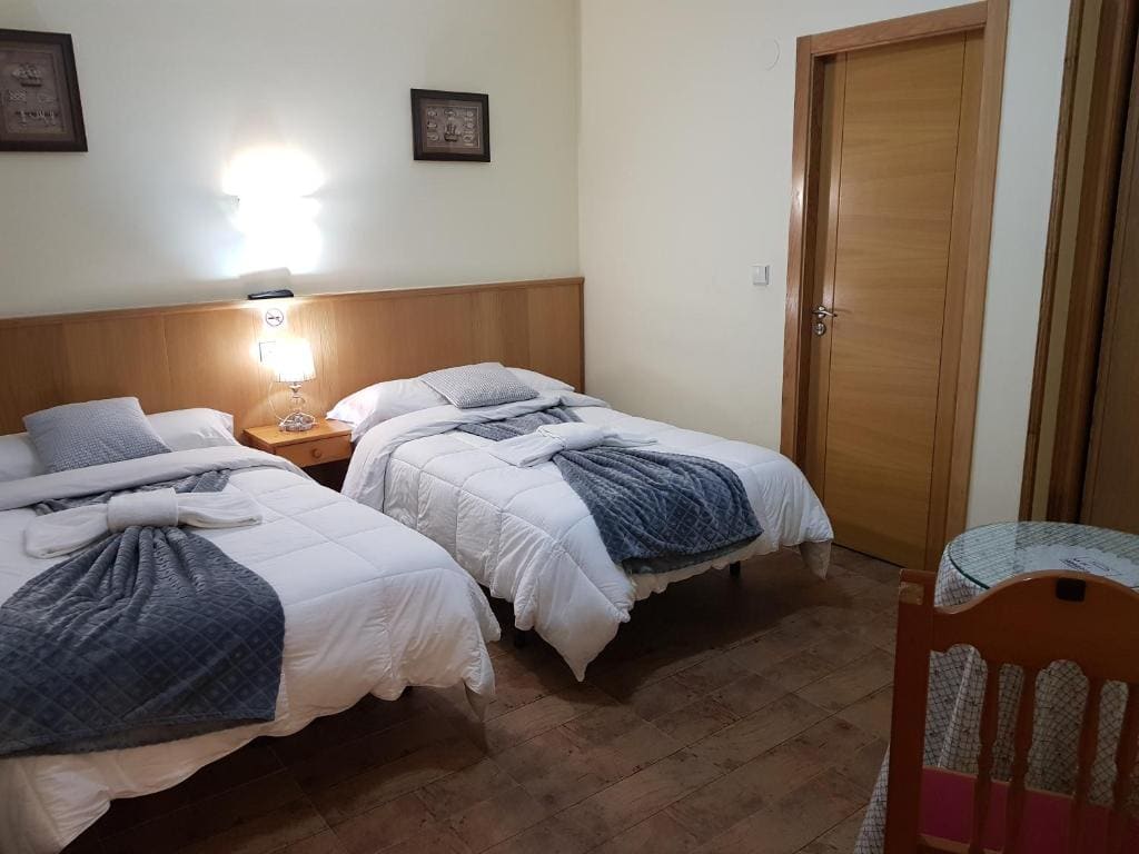 Triple Room with Private Bathroom room - Image 1