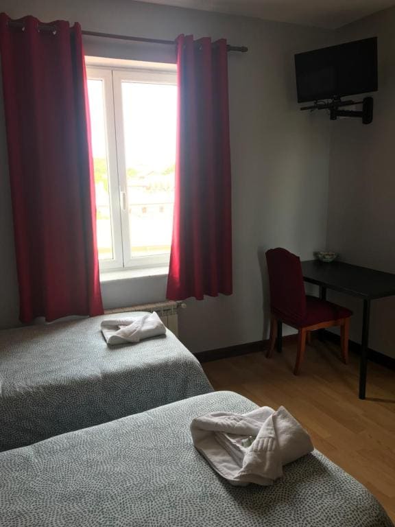 Twin Room with Sea View room - Image 2