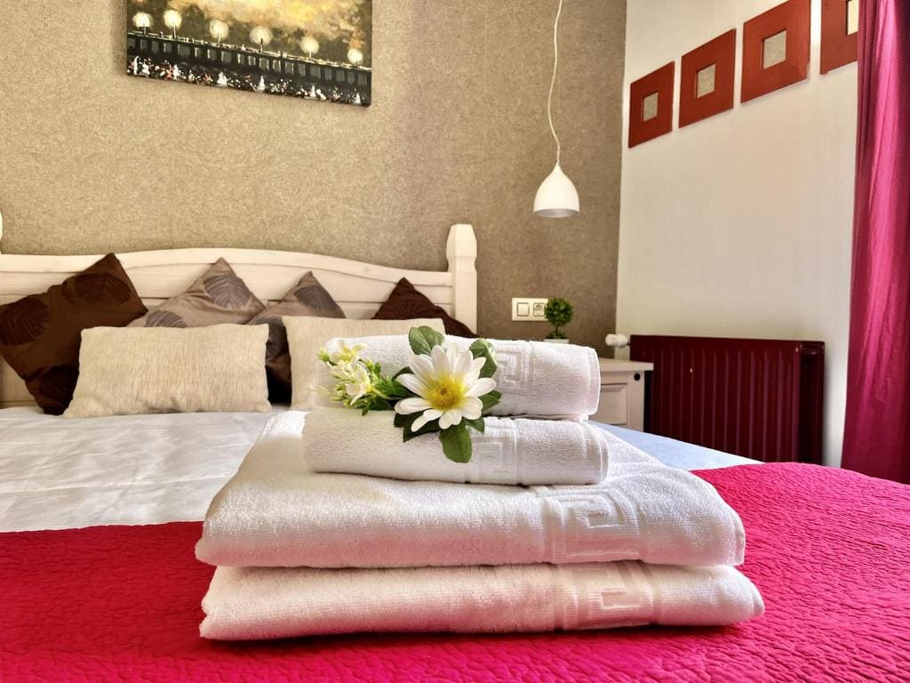 Superior Double Room with Balcony room - Image 2