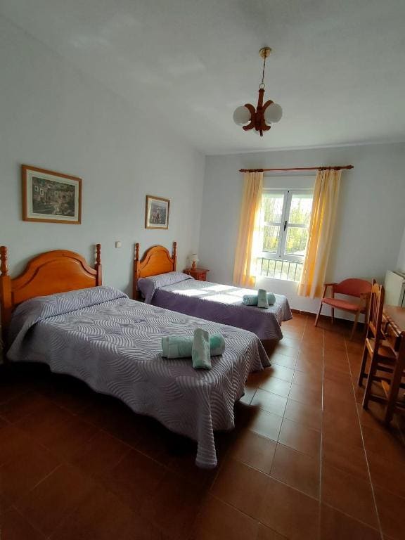 Seven-Bedroom House room - Image 3