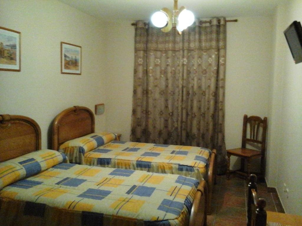Double or Twin Room room - Image 3