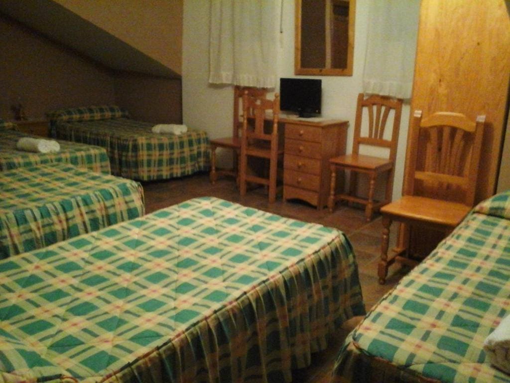 Quadruple Room room - Image 3