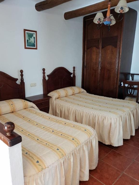 Budget Twin Room room - Image 1