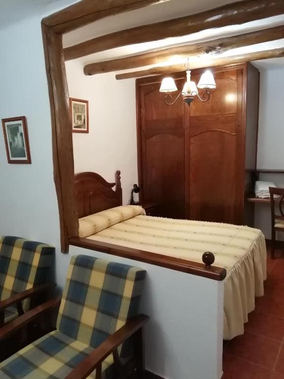Large Double Room room - Image 1